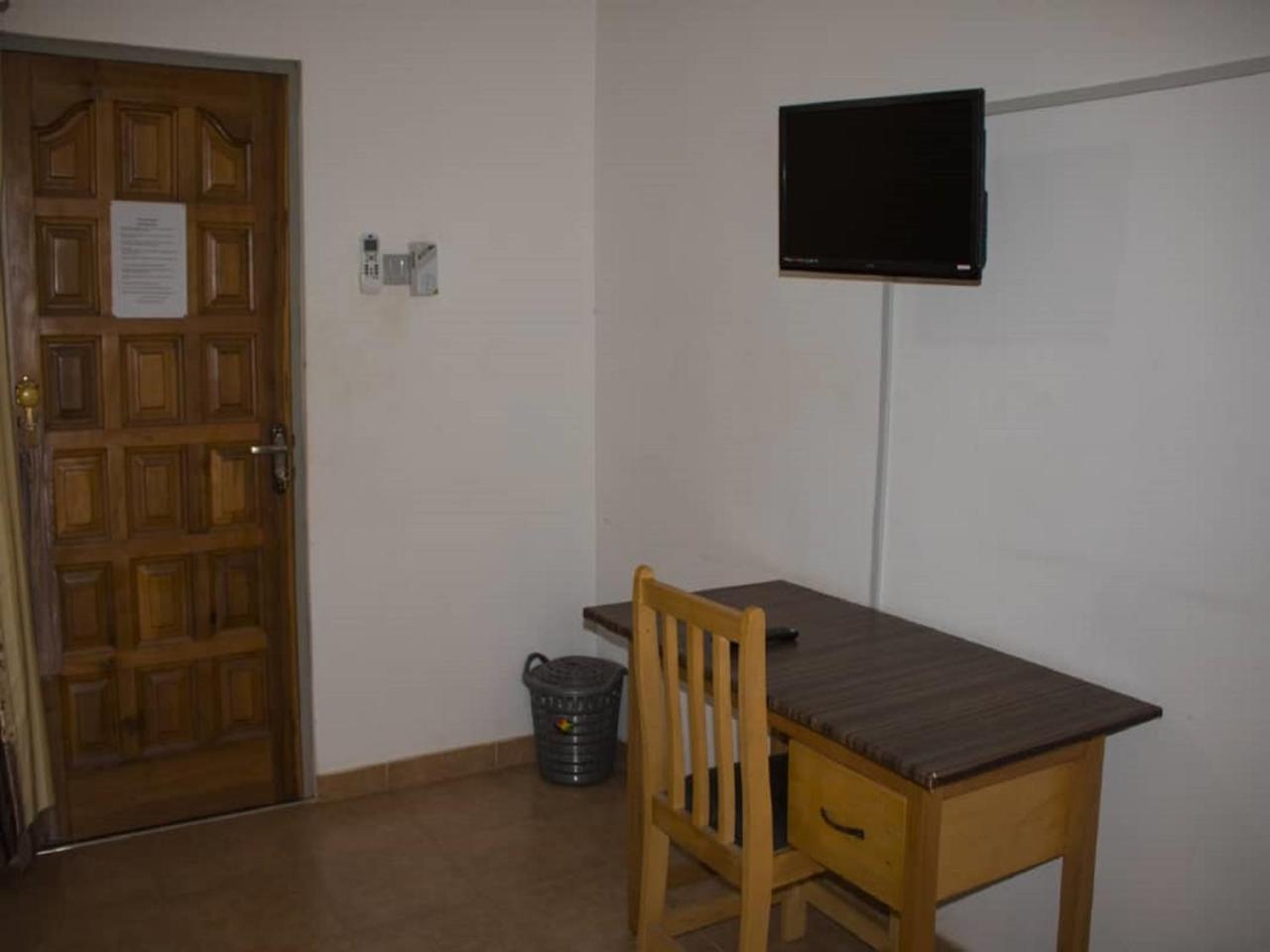 Elizz Guest House Janman Exterior photo